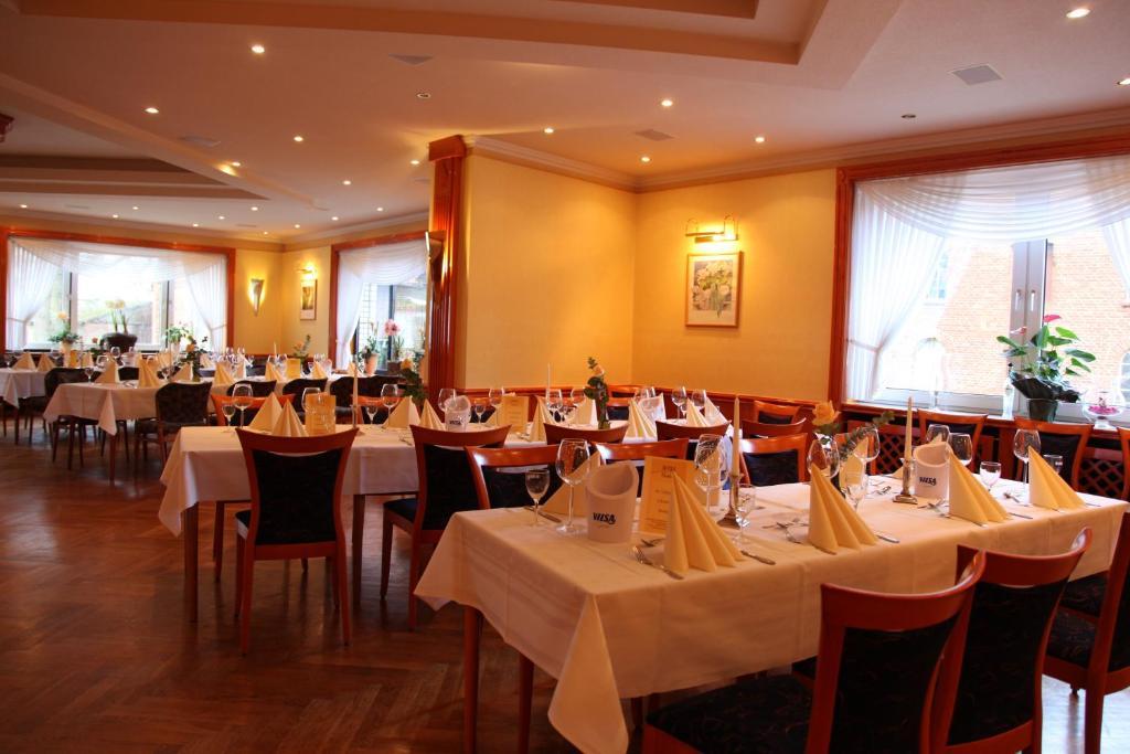 Hotel Matthias Gnarrenburg Extérieur photo