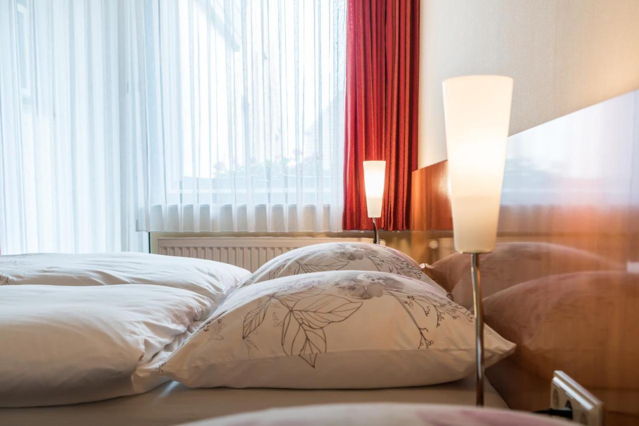 Hotel Matthias Gnarrenburg Extérieur photo